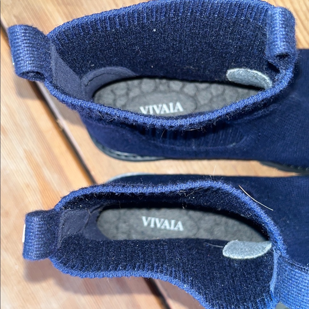 NWOT Vivaia Navy Knit Ankle Boots - Picture 3 of 8